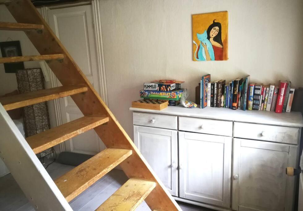 Hostel Gemuetliches Reetdachhaus Mit Kaminofen Ribe Exteriér fotografie