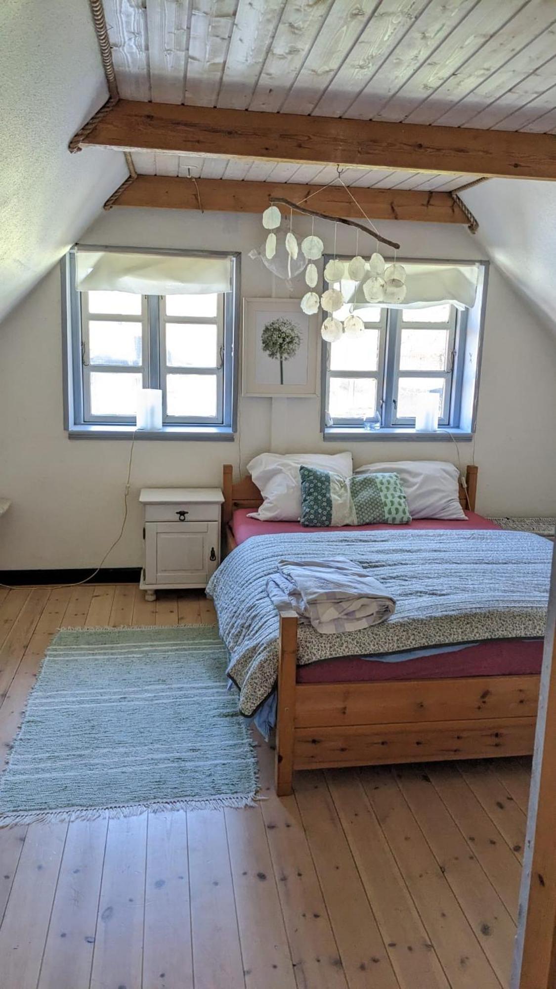 Hostel Gemuetliches Reetdachhaus Mit Kaminofen Ribe Exteriér fotografie